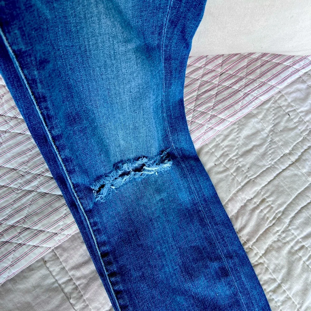 Lucky Brand Skinny Jeans - Picture 6 of 11